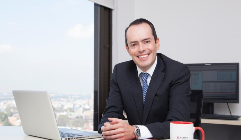 Santiago Quintero AyV